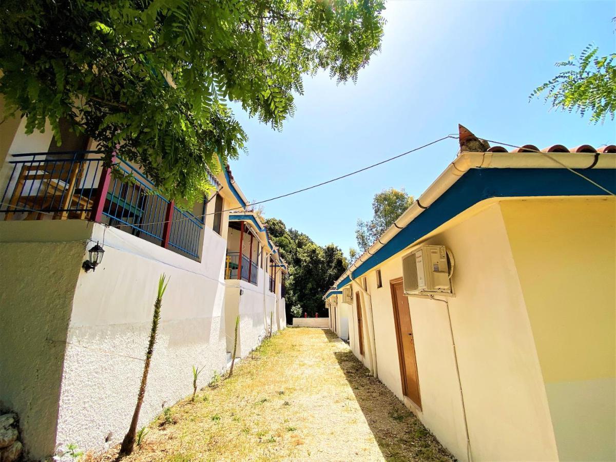 Ramo'S Cozy Beachside Haven With Panoramic Views - 2Nd Vlore Ngoại thất bức ảnh